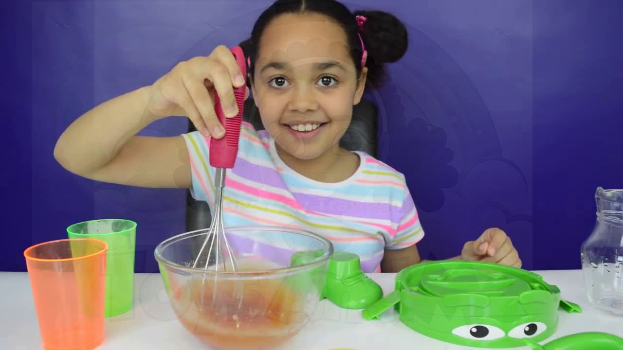 Giant Gummy Play Doh Bucket - ruby rube - YouTube