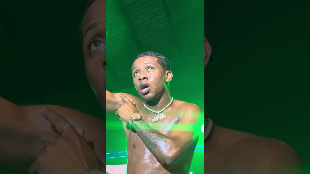 Back To The Street! Live As Small Doctor performsAn Unforgettable Experience! 