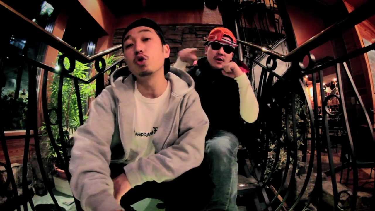 PANORAMA FAMILY "2つのマイク feat.MUG-ROCK" MV