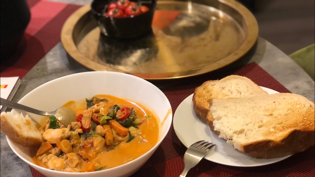 [Cook with me] Roasted sweet potato, ginger and garlic chicken stew hellofresh 20minutecook