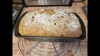 Khebez bel toum- Garlic Bread with oat flakes - خبز بالثوم مع الشوفان والكزبرة