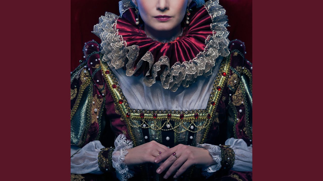 Queen adlı videoyu YouTube'da izle Queen adlı videoyu YouTube'da izle