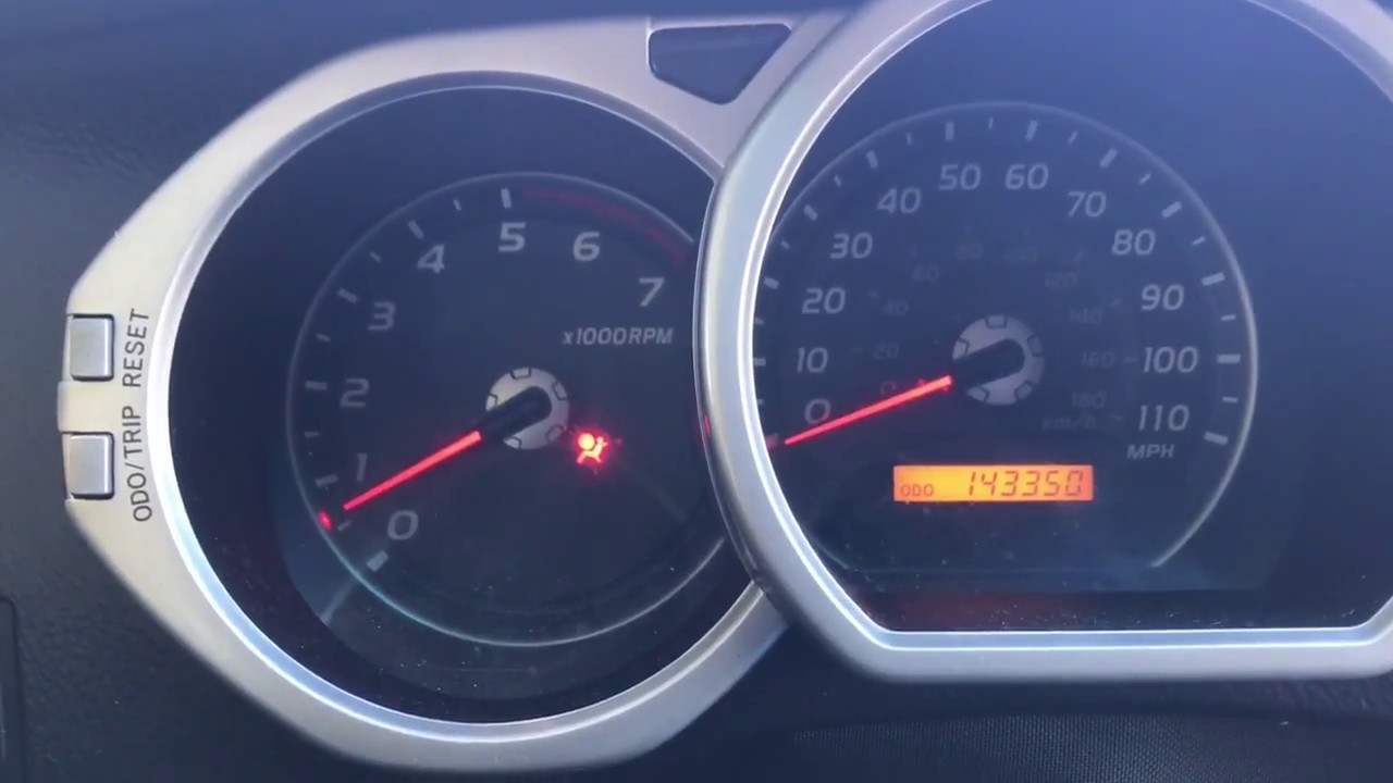 How To Check The Airbag Light On A Toyota 4Runner - YouTube