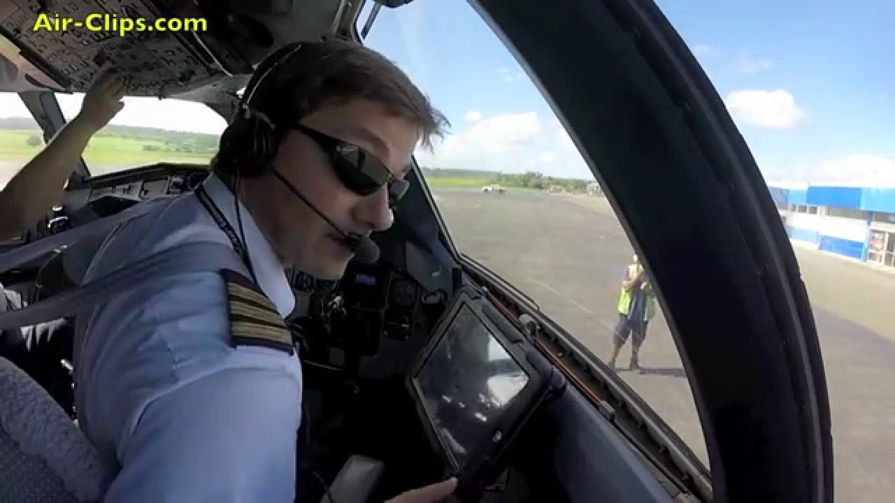 Air Vanuatu ATR 72 Cockpit flight Port Vila - Espiritu Santo MUST SEE! [AirClips full flight series]