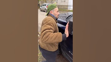 How to pee on the street