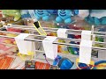 This claw machine uses a Knife to win!