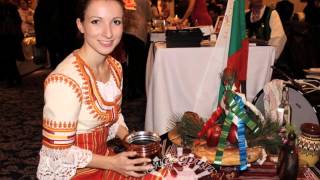Българки в народни носии / Bulgarian girls in national dresses - 2