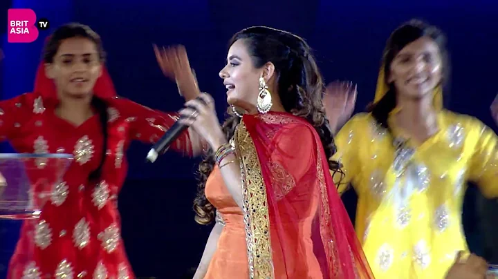 Sunanda Sharma Performs Live at Punjabi Film Award...