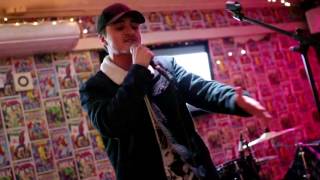 Sizzi Gee - Work To The Dirt Live At Kelseys Bar