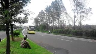 Telolet bus karunia bakti