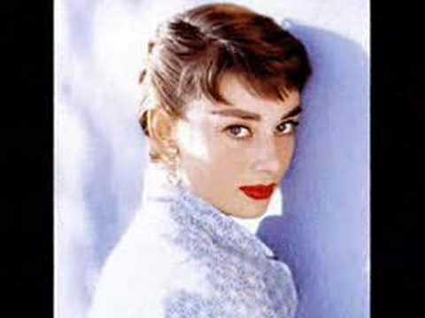 Moon River - Audrey Hepburn