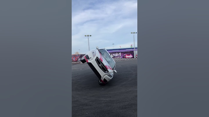 After practicing for two years, I finally achieved the legendary blade overtaking # cars # fun