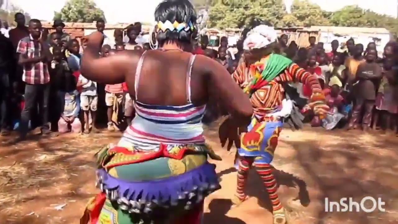 Luchazi traditional dance | Cileya na ndondo.