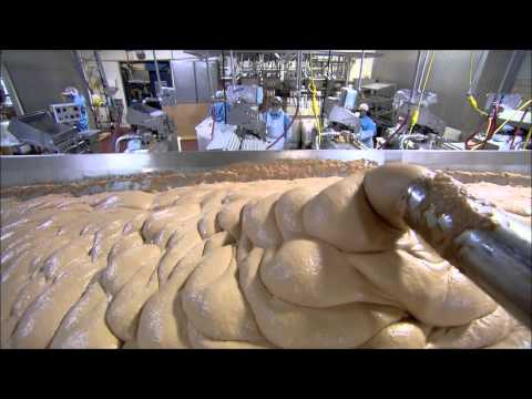 كيف تتم صناعة الهوت دوج
