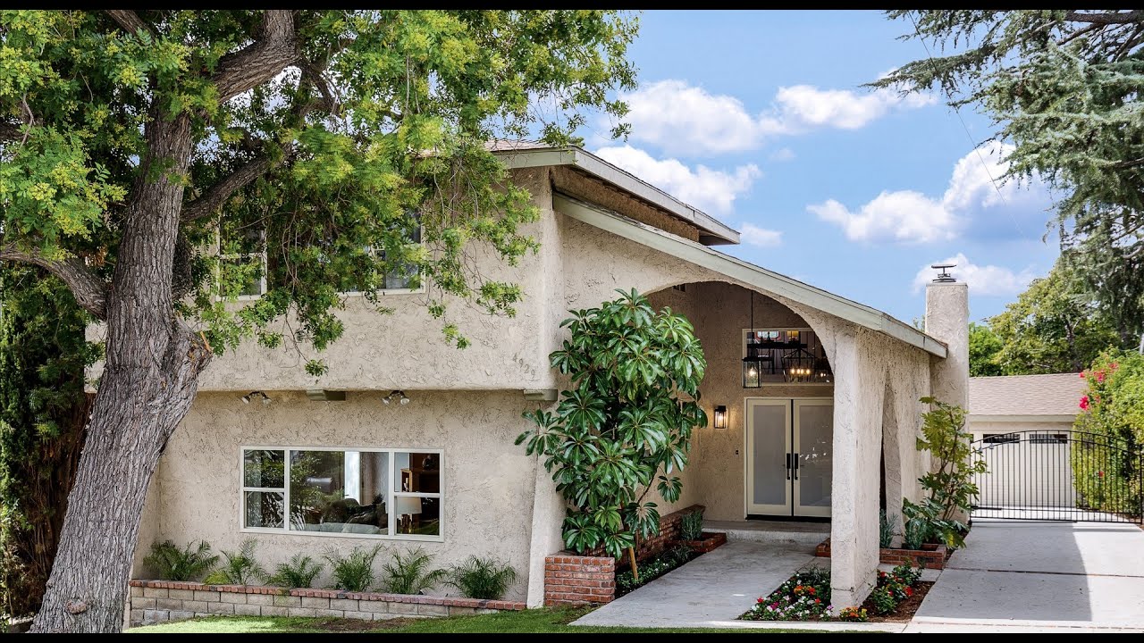 4929 Dunsmore Avenue La Crescenta, CA |