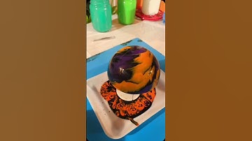 How to Make a Center for a Flower Wreath | Acrylic Pour Flower Wreath Center #flowerwreath