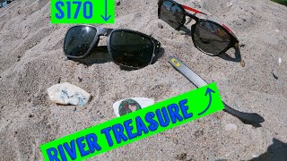 Snorkeling for HIDDIN treasure! | I found $170....