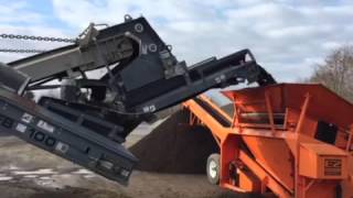 Ez-Screen 1200Xls Working With Crusher