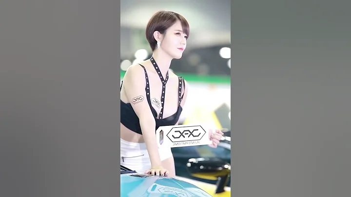 街拍美女 320 车展模特小姐姐，真身材绝了 - 天天要闻