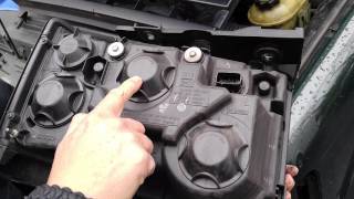 How to change a headlight headlamp on a 2004 Land Rover Discovery Series 2