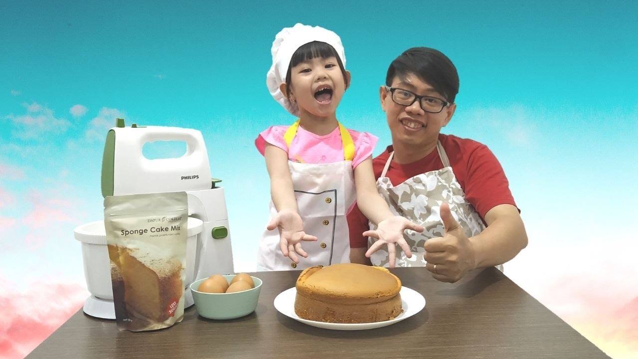 Bianca Bakes Vanilla Sponge Cake Kids Size Baking with Daddy