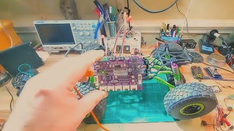 Return-bin RC crawler with a Maker Pi RP2040?