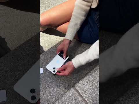 How to Stop Phone Theft in the City | LOCKÜP Anti-Theft Phone Strap (Beat Pickpockets & Snatchers)