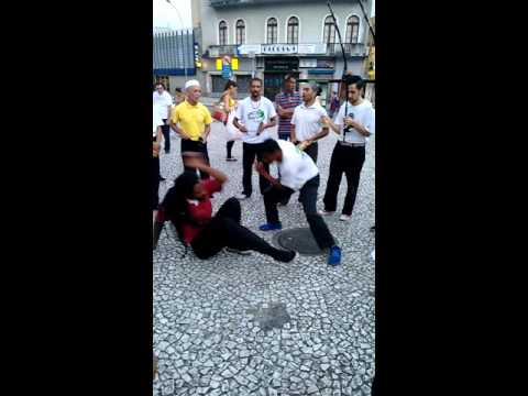 Roda Grupo Angola Dobrada