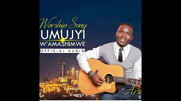 Umujyi w'amashimwe by Arsene Tuyiringire