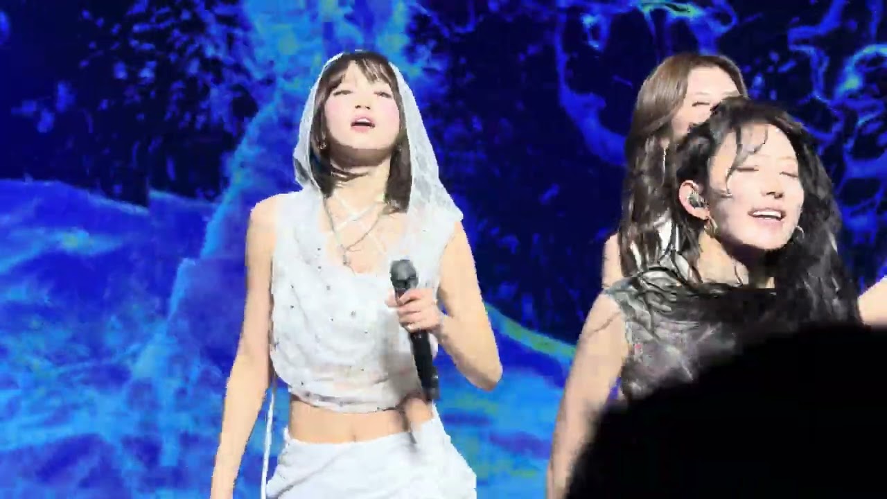 The Great Mermaid - LE SSERAFIM | Easy Crazy Hot World Tour - Newark NJ 090325