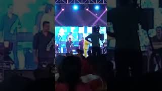 Download Lagu Udit Narayan ji's kolkata Live Concert 2022 | Udit ji Performance | SaltLake Karunamoyee #shorts MP3