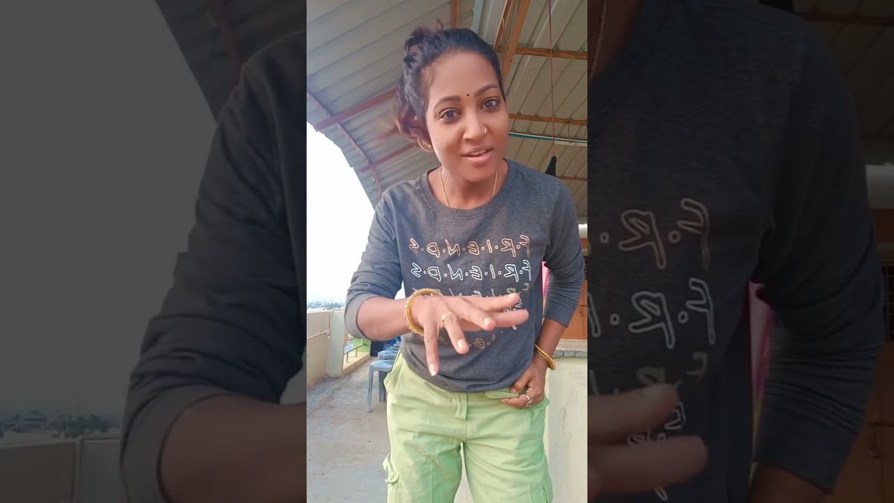 పల్సర్ ఝాన్సీ | Pulsar Bike Song Performance by Conductor Jhansi | Pulsar Bike Jhansi