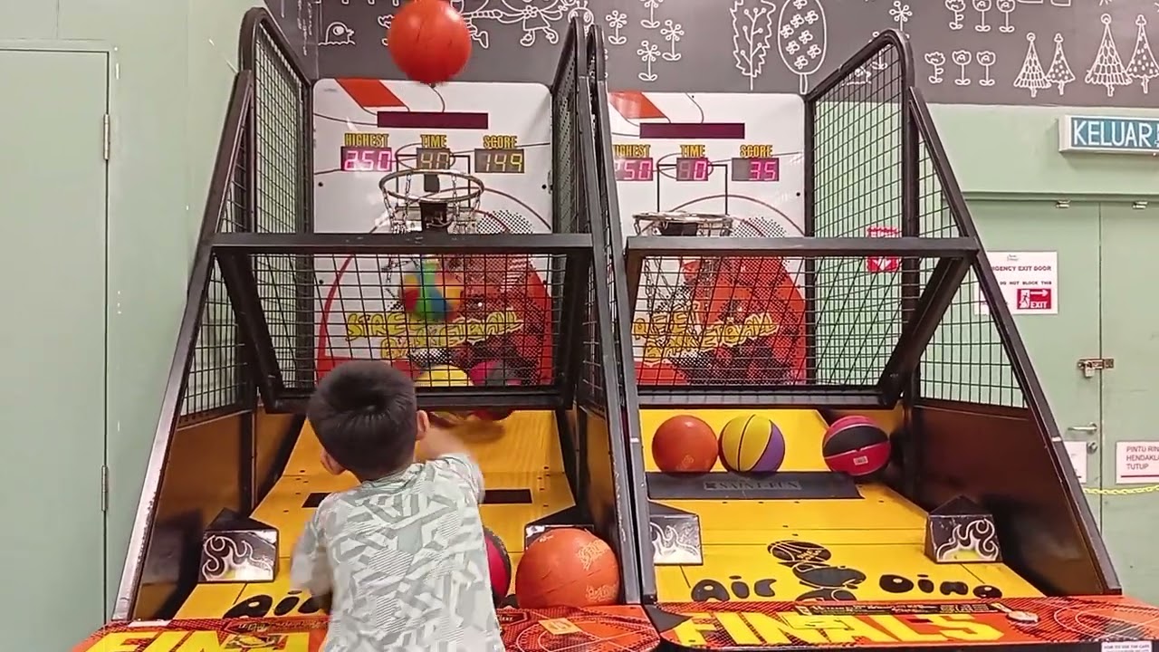 Street basketball arcade 370 (high rim)
