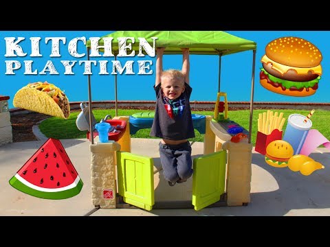 Outdoor Kitchen Playtime Fun!!