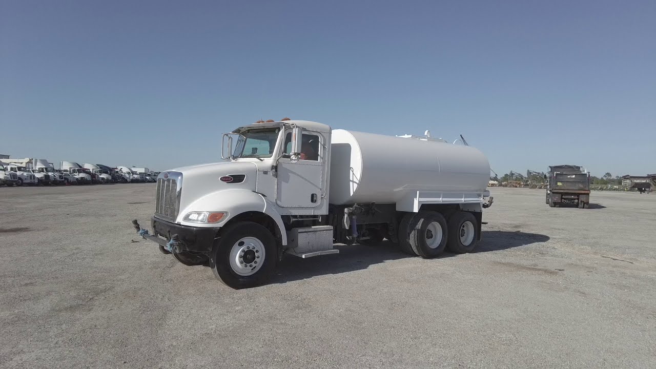 2006 PETERBILT 335 4000 GALLON T/A WATER TRUCK X58 2 7386