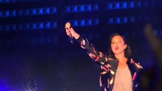 Demi Lovato - Confident (live)