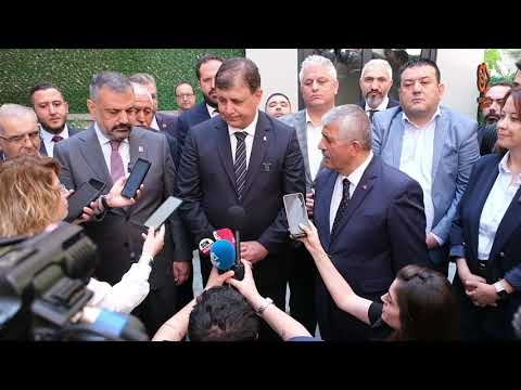 Cemil Tugay MHP İl Başkanlığı  ziyareti