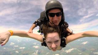 1355 Karolina Danieliszyn Skydive at Chicagoland Skydiving Center 20150621 Cliff R Josh S