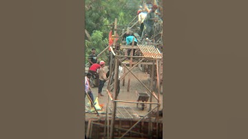 Workers working on second floor #construction #workers #work #working #highrise #efficiency #chain