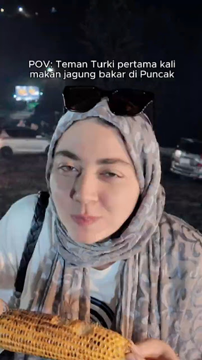 POV: Teman Turki pertama kali ke Indonesia & makan jagung bakar di Puncak #shorts #indoturki