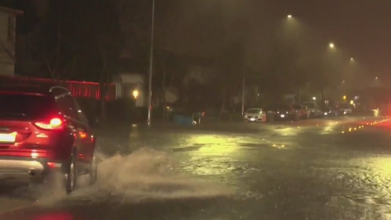 Atmospheric river floods roads, triggers evacuations in South Bay - YouTube