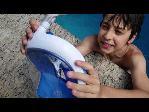 MERGULHANDO COM UMA MÁSCARA PARA SNORKELING DIFERENTONA