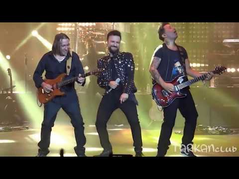 Tarkan ft. Altay Oktar - Biz Nereye   (Live Performance)