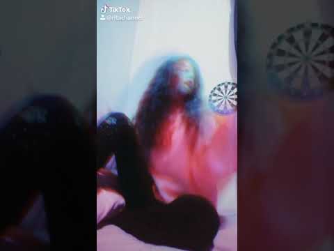 بقحتك يلي حسدني ما بعرف شو يعني هالكلمة بقحتك يلي بيعرف يقلي