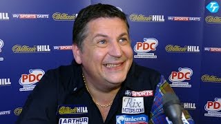 Gary Anderson wins through 4 - 1 against Daryl Gurney