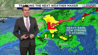 10 a.m. Monday forecast
