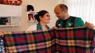 Sokakta Yaşarken Aşık Olup Evlendiler