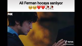 Ali Ferman Hocaya Sarılıyor.