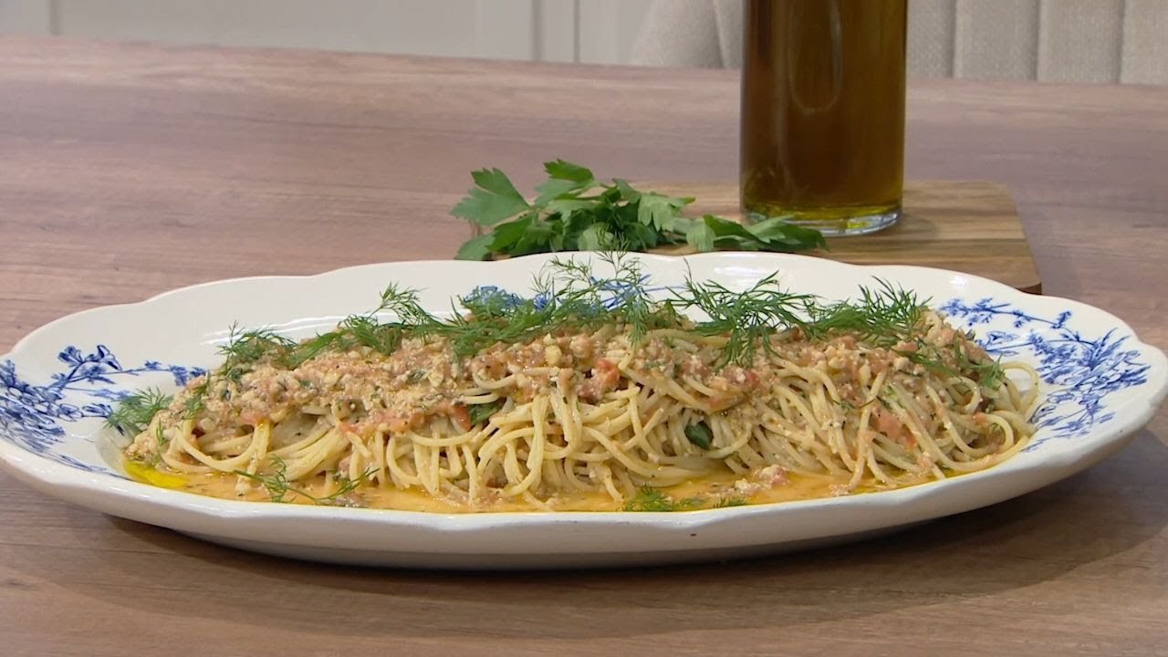 Σπαγγέτι με πεκορίνο και ελαιόλαδο Κρανιδίου | Ανδρέας Λαγός