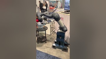 who wants a robot hand? #shorts #conference #ces #ces2023 #tech #event